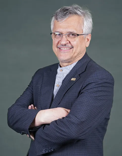 دکتر حسینعلی ماهگلی
